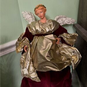 Christmas Tree Angel Topper. Pre-owned vintage.